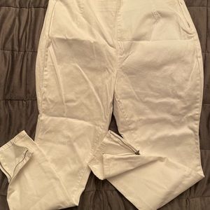 Women’s high rise skinny jeans with side zipper